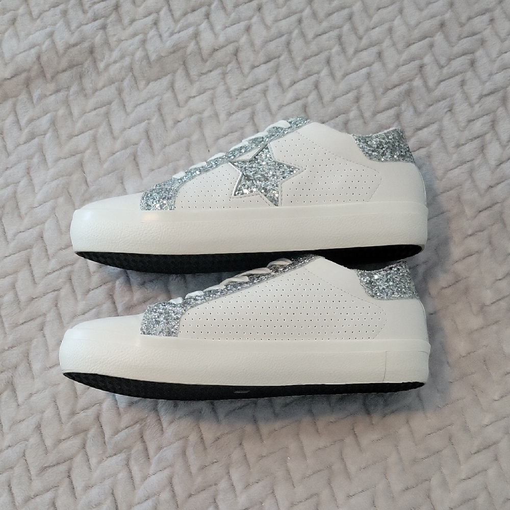 Steve Madden  Glitter Star Sneakers - Picture 7 of 8